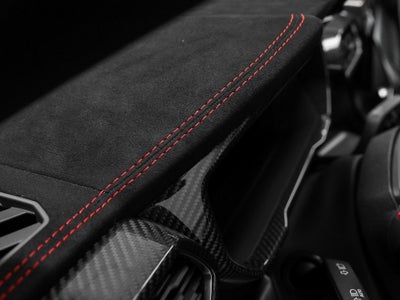 2024 Lamborghini Urus Performante