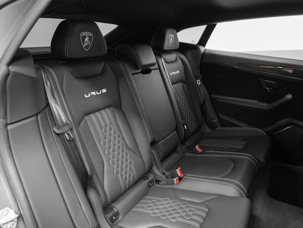 2023 Lamborghini Urus Performante