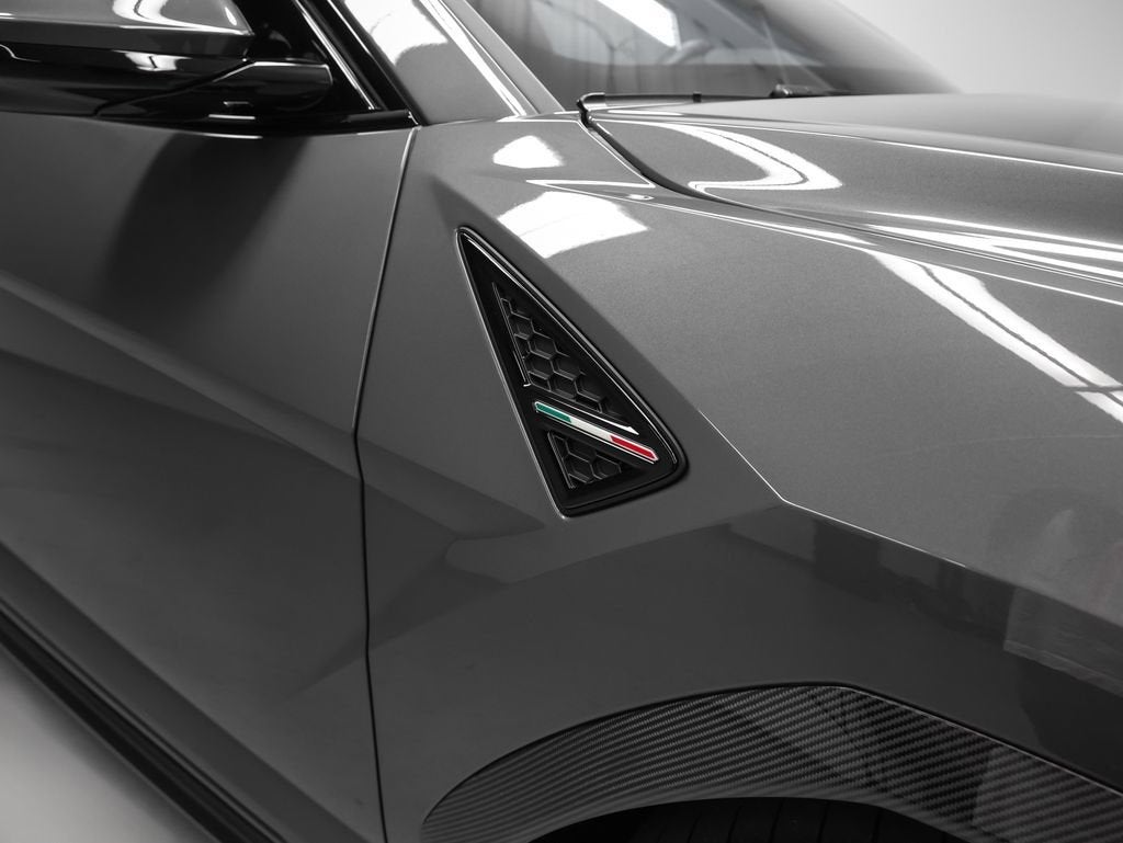2023 Lamborghini Urus Performante