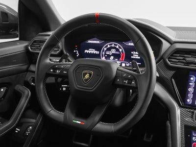 2023 Lamborghini Urus Performante