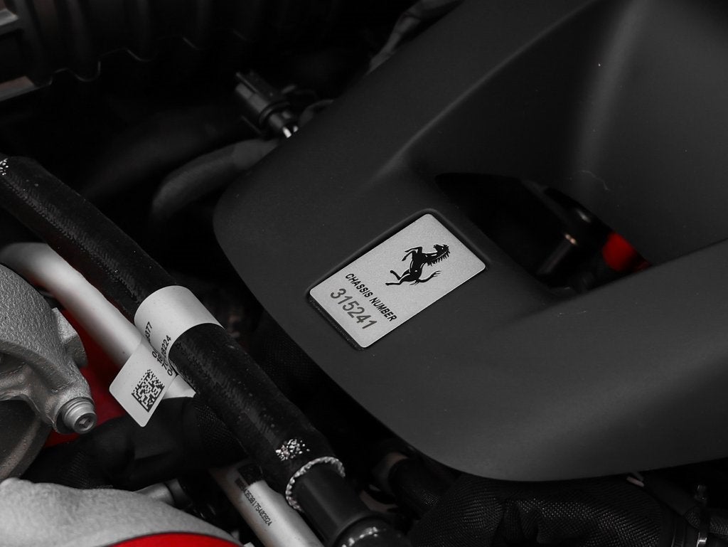 2025 Ferrari Purosangue Base