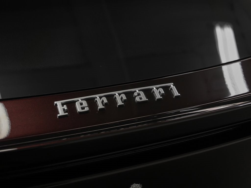 2025 Ferrari Purosangue Base