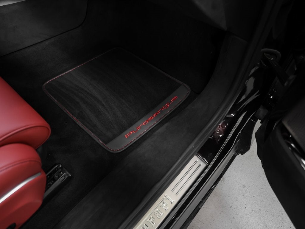 2025 Ferrari Purosangue Base