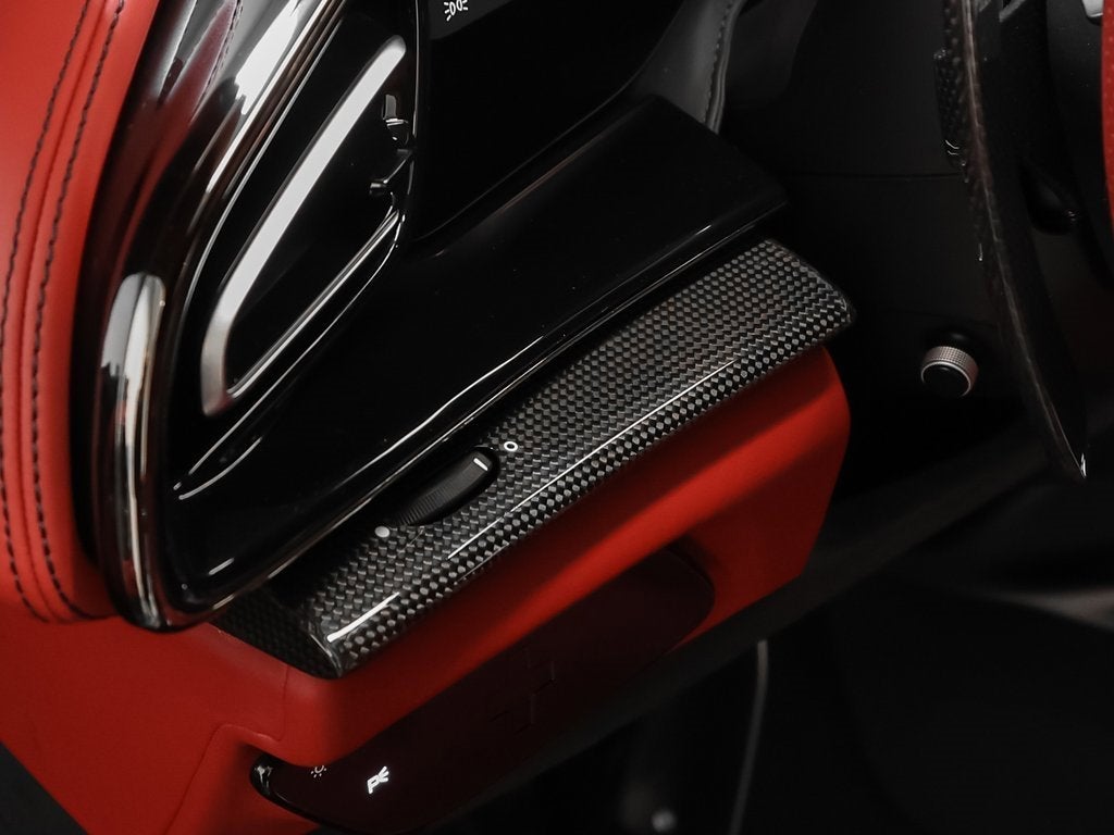 2025 Ferrari Purosangue Base