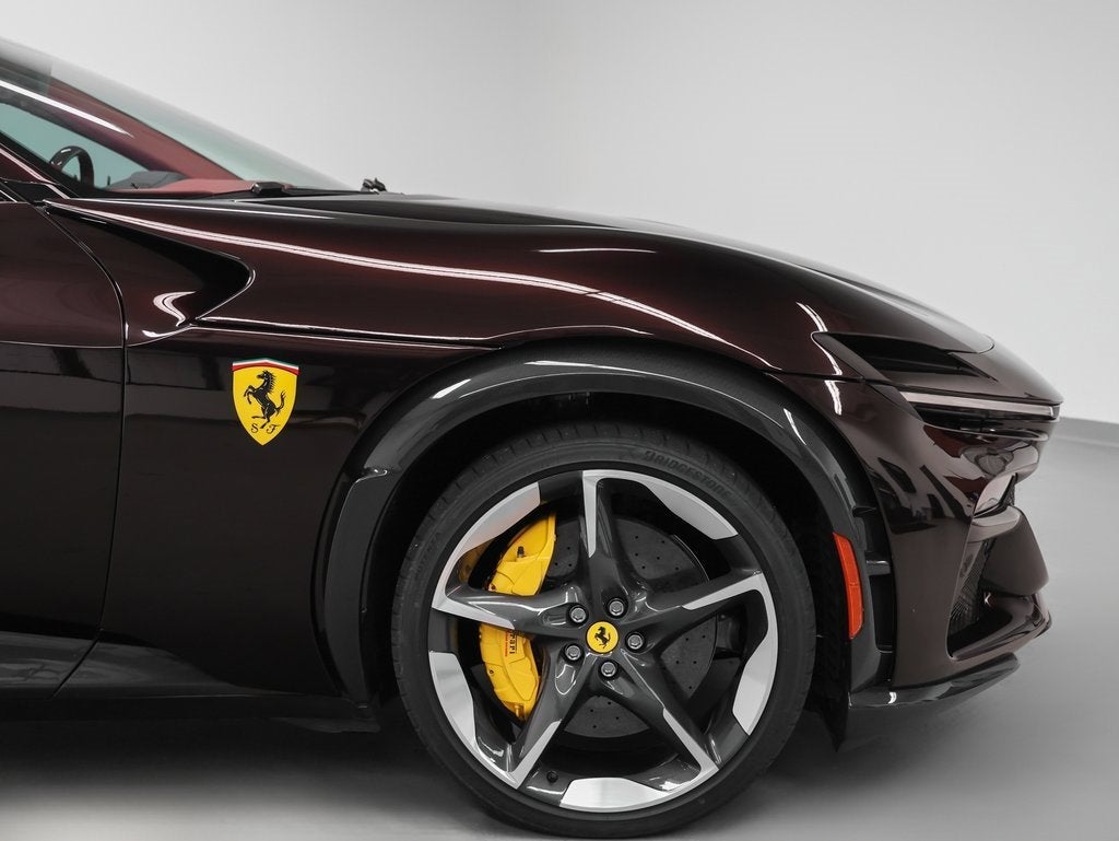 2025 Ferrari Purosangue Base