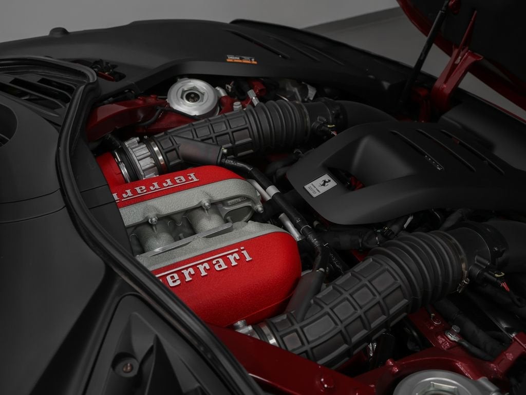 2025 Ferrari Purosangue Base