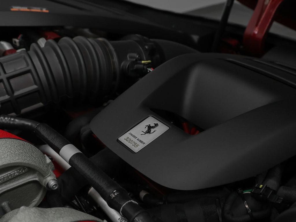 2025 Ferrari Purosangue Base