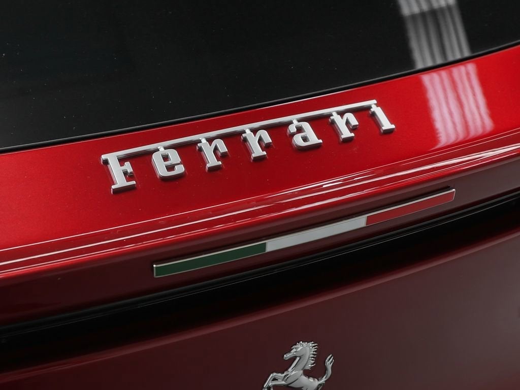 2025 Ferrari Purosangue Base