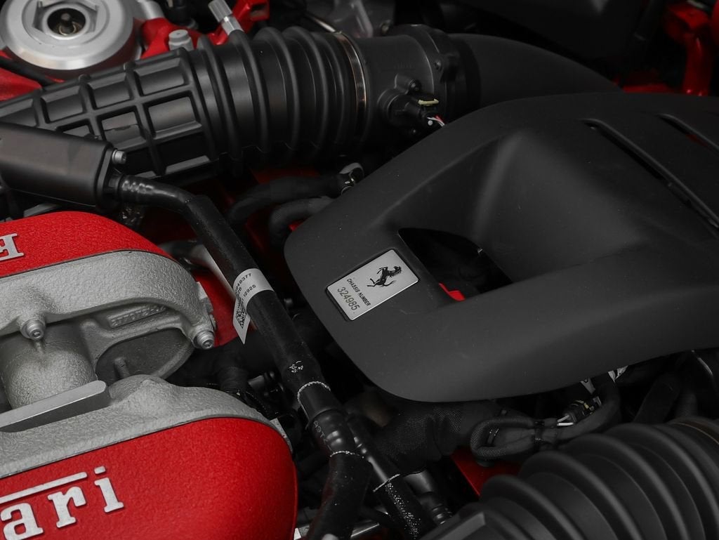 2025 Ferrari Purosangue Base