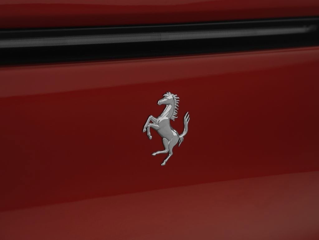 2025 Ferrari Purosangue Base