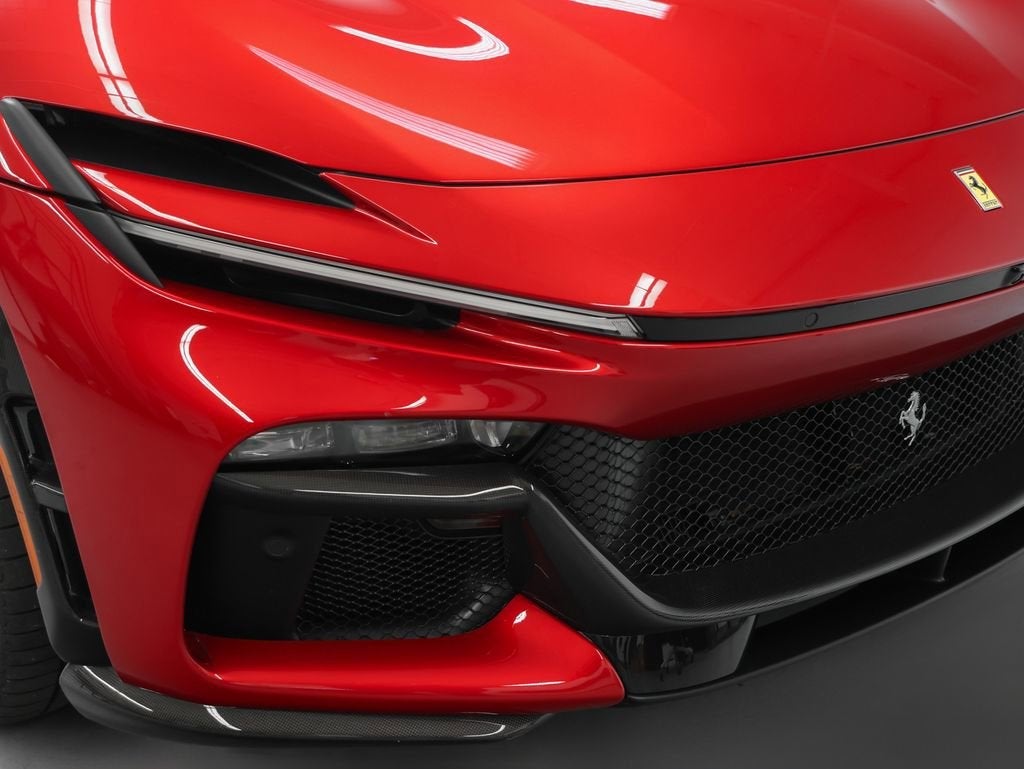 2025 Ferrari Purosangue Base