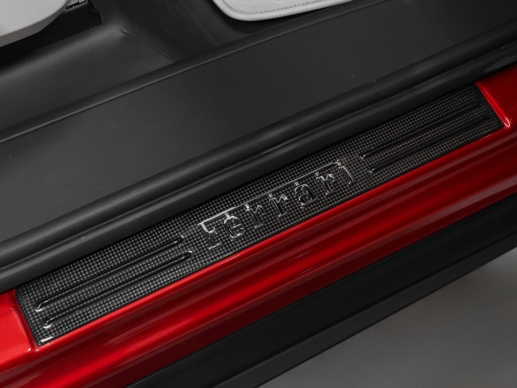 2025 Ferrari Purosangue Base