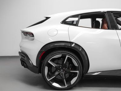 2026 Ferrari Purosangue Base