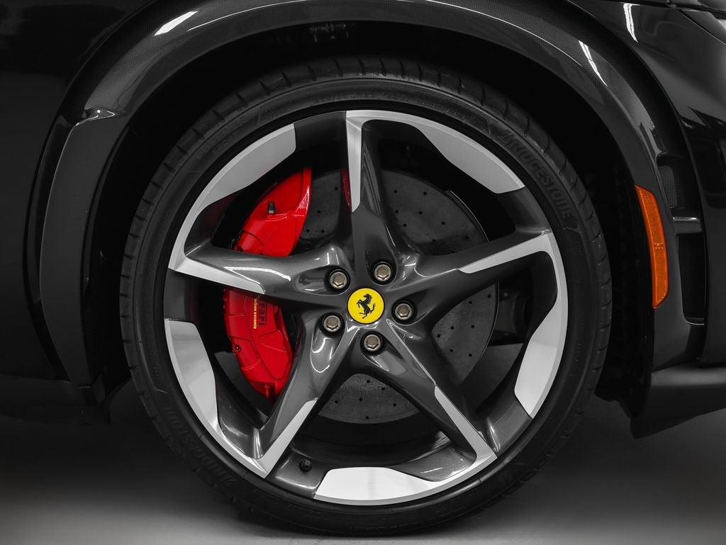 2025 Ferrari Purosangue Base