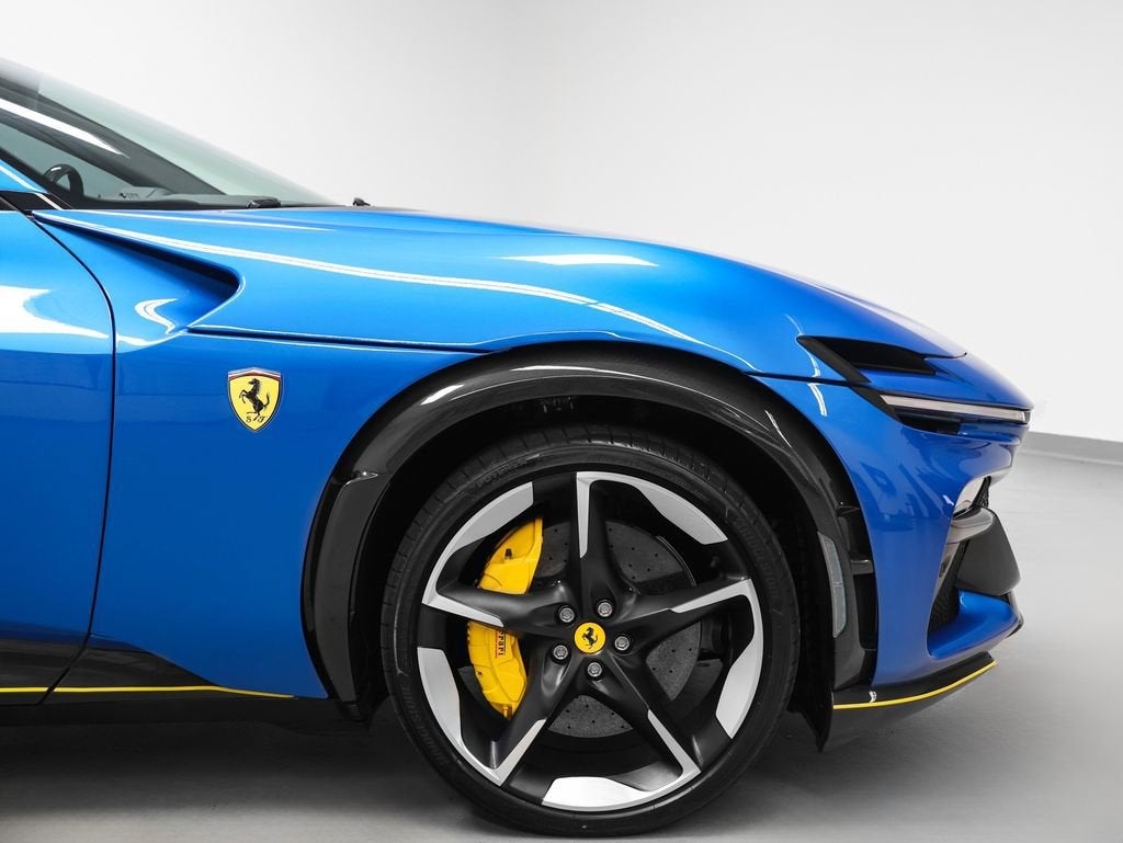 2023 Ferrari Purosangue Base