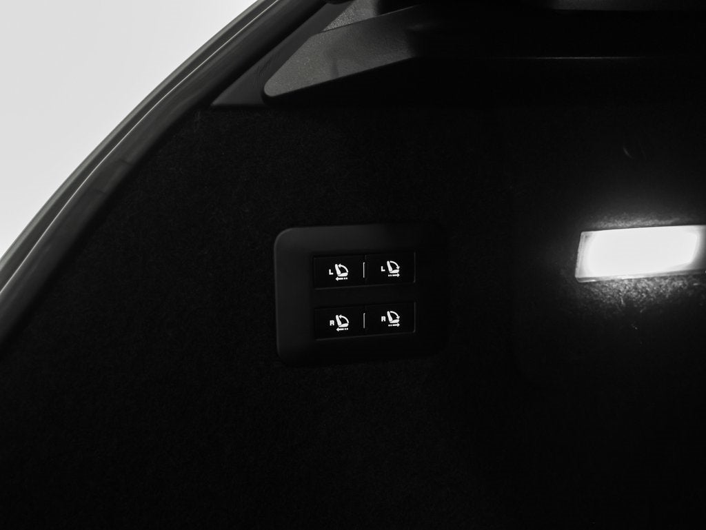 2024 Ferrari Purosangue Base