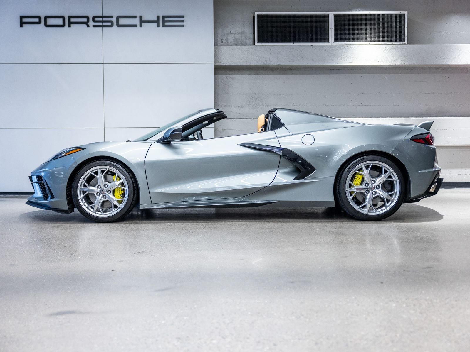 2023 Chevrolet Corvette Stingray 2LT