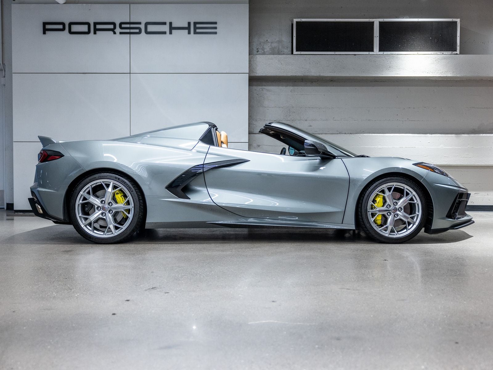 2023 Chevrolet Corvette Stingray 2LT