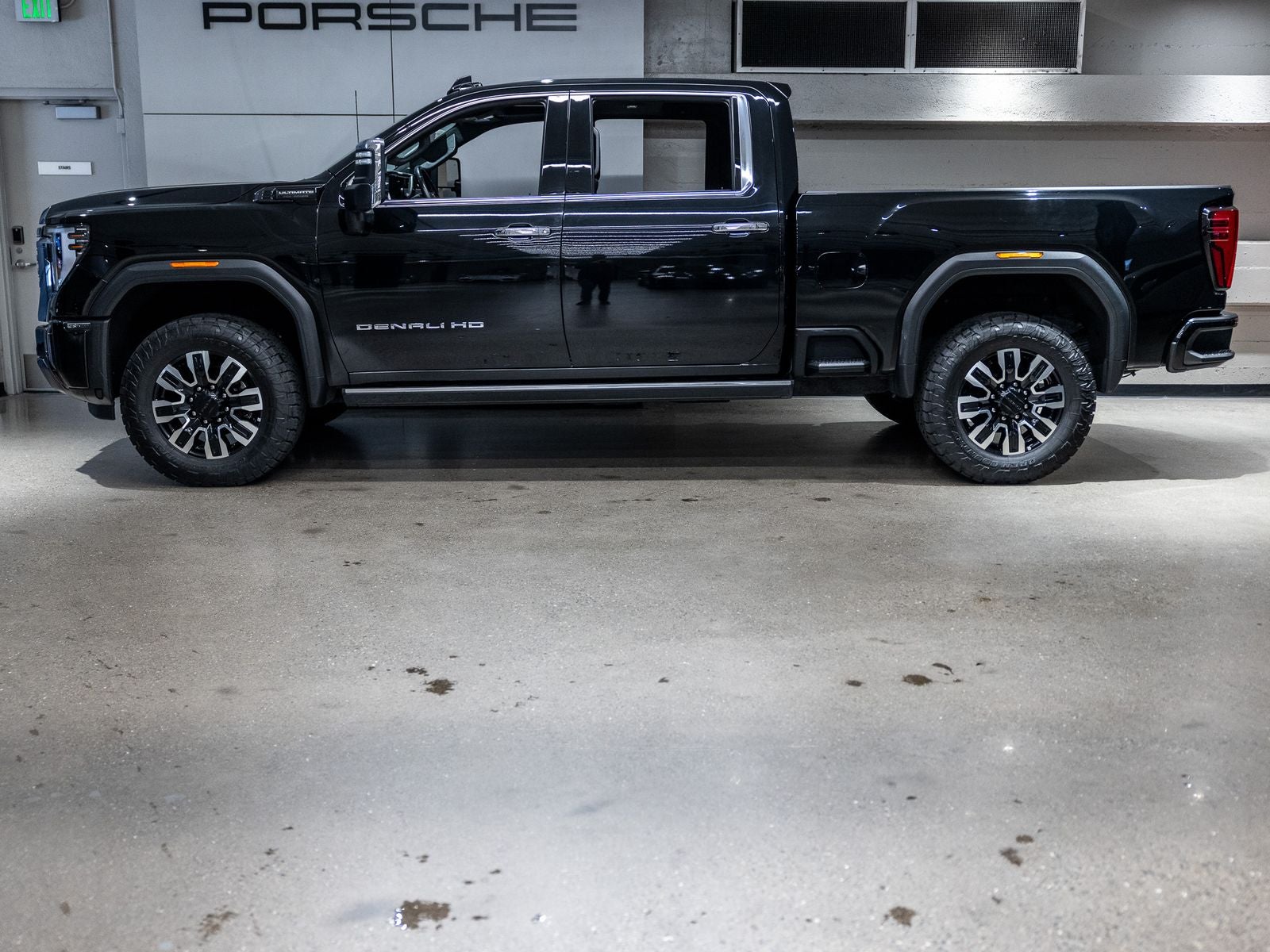2024 GMC Sierra 2500HD Denali Ultimate