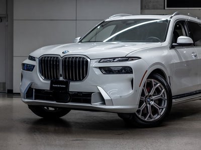 2025 BMW X7 xDrive40i