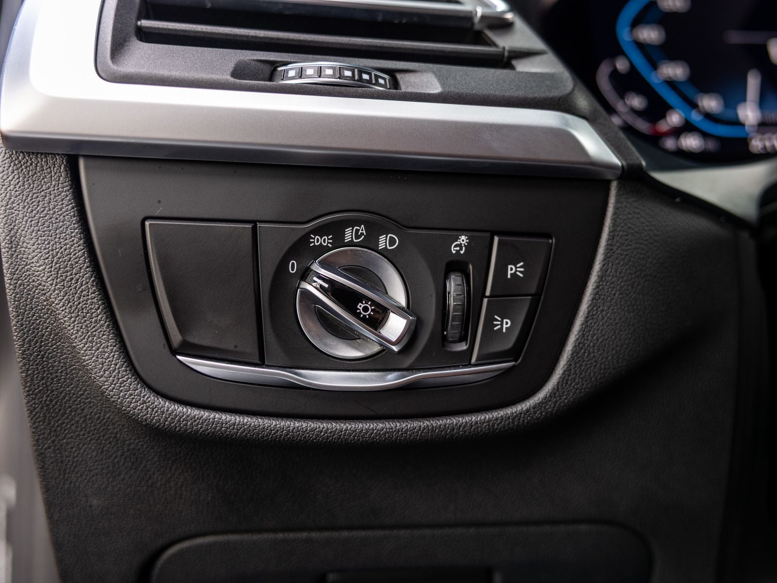 2022 BMW X3 M40i