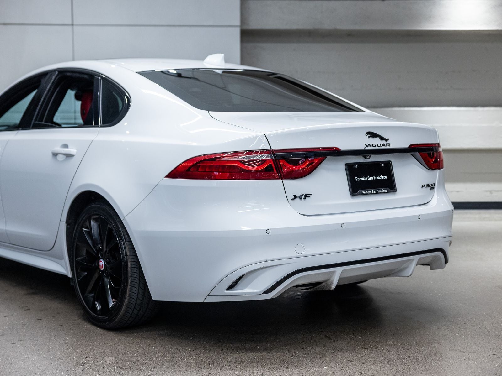 2022 Jaguar XF R-Dynamic SE