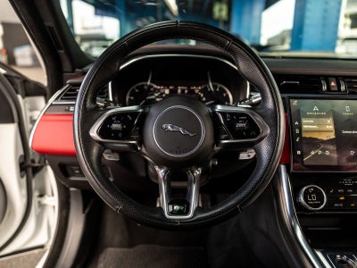 2022 Jaguar XF R-Dynamic SE