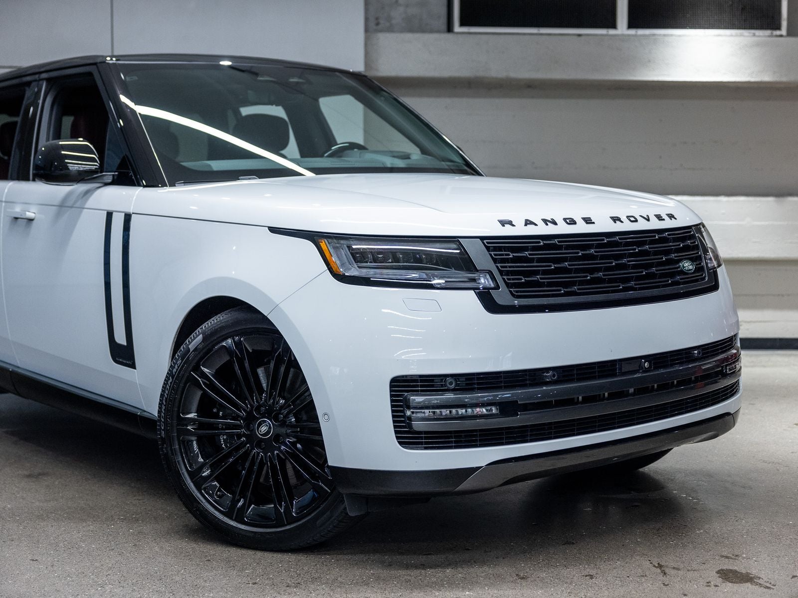 2025 Land Rover Range Rover Autobiography