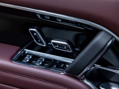 2025 Land Rover Range Rover Autobiography