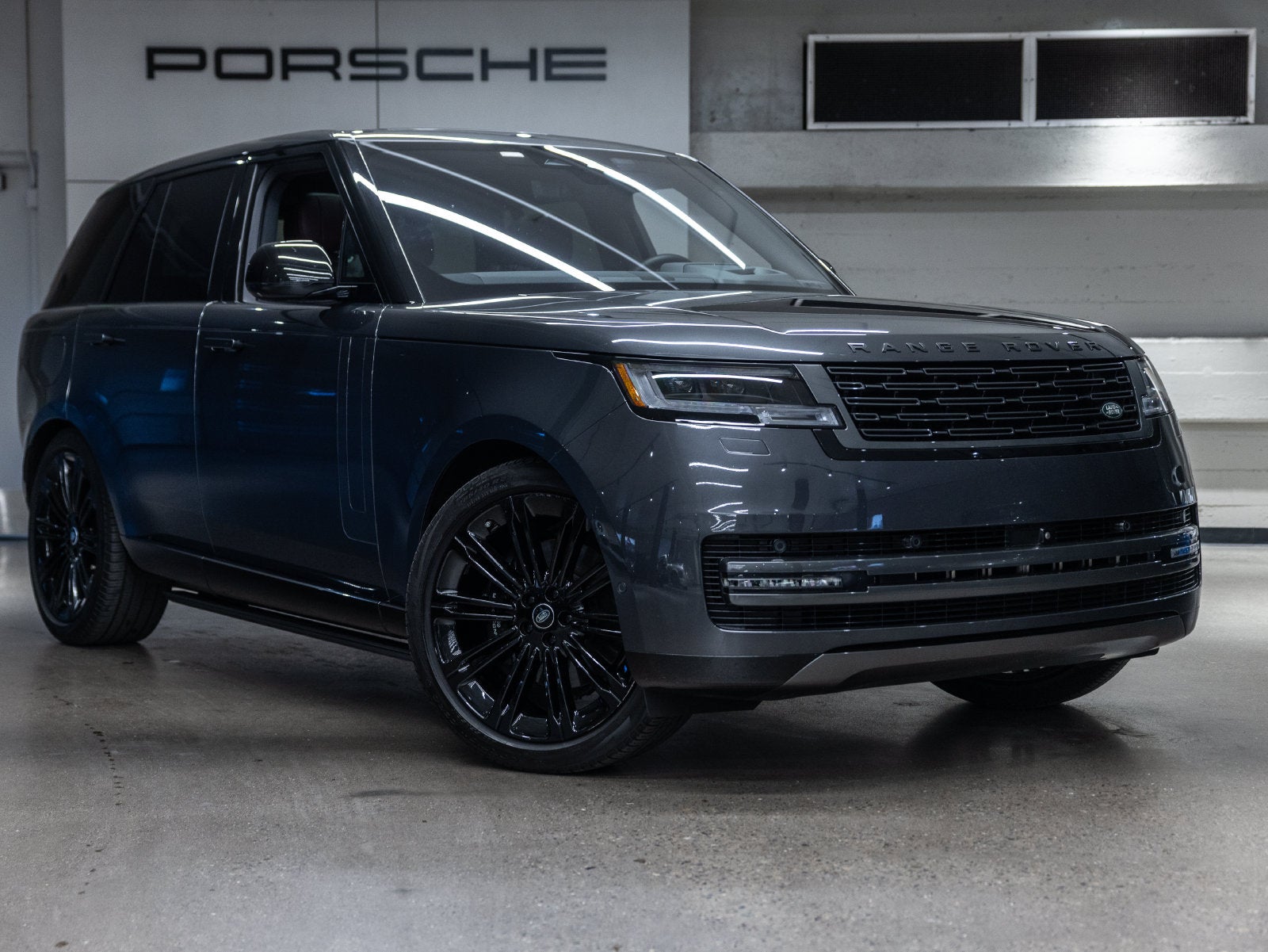 2023 Land Rover Range Rover SE