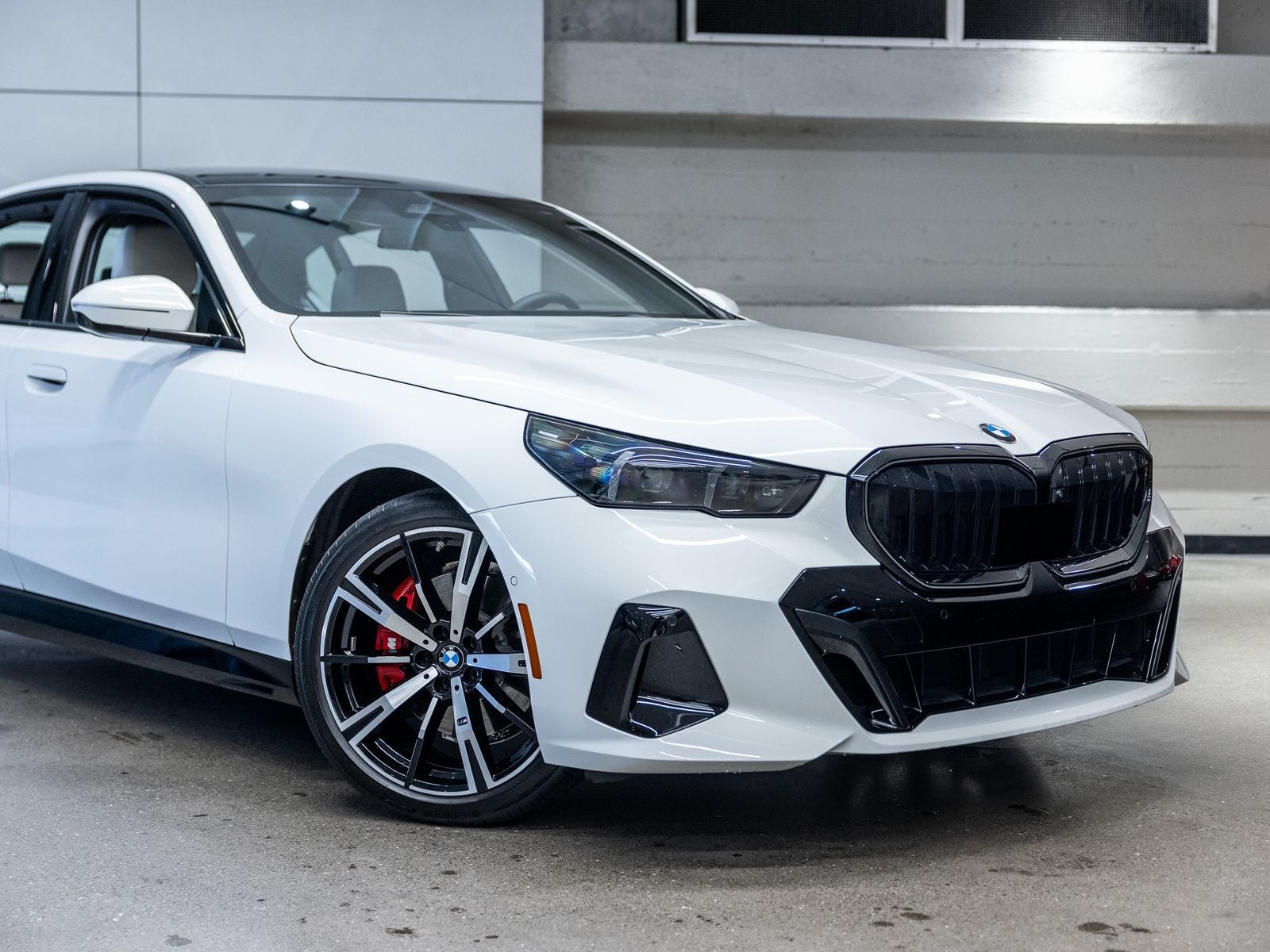 2024 BMW 5 Series 530i