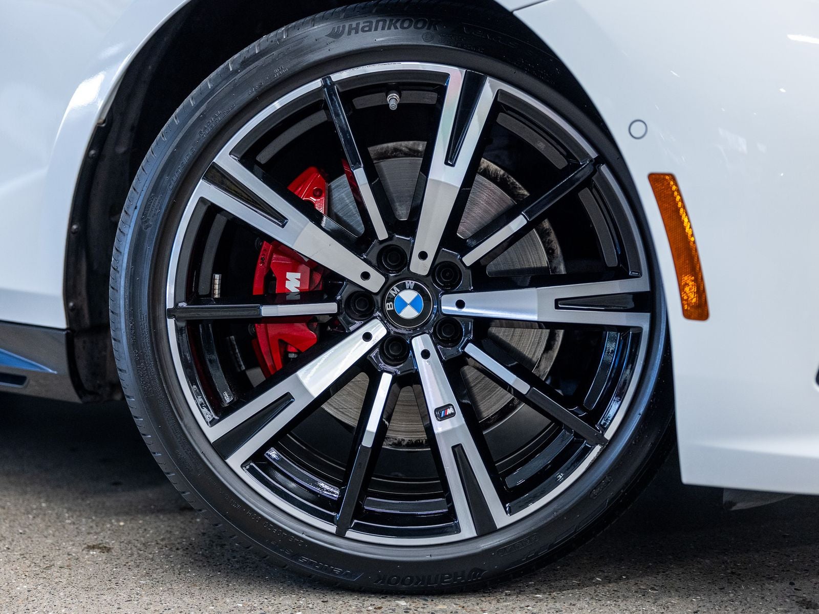 2024 BMW 5 Series 530i