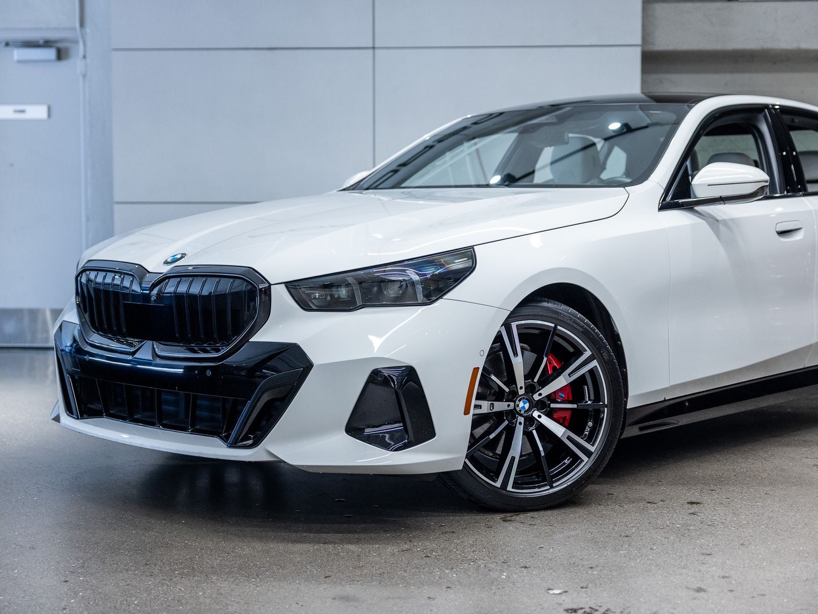 2024 BMW 5 Series 530i