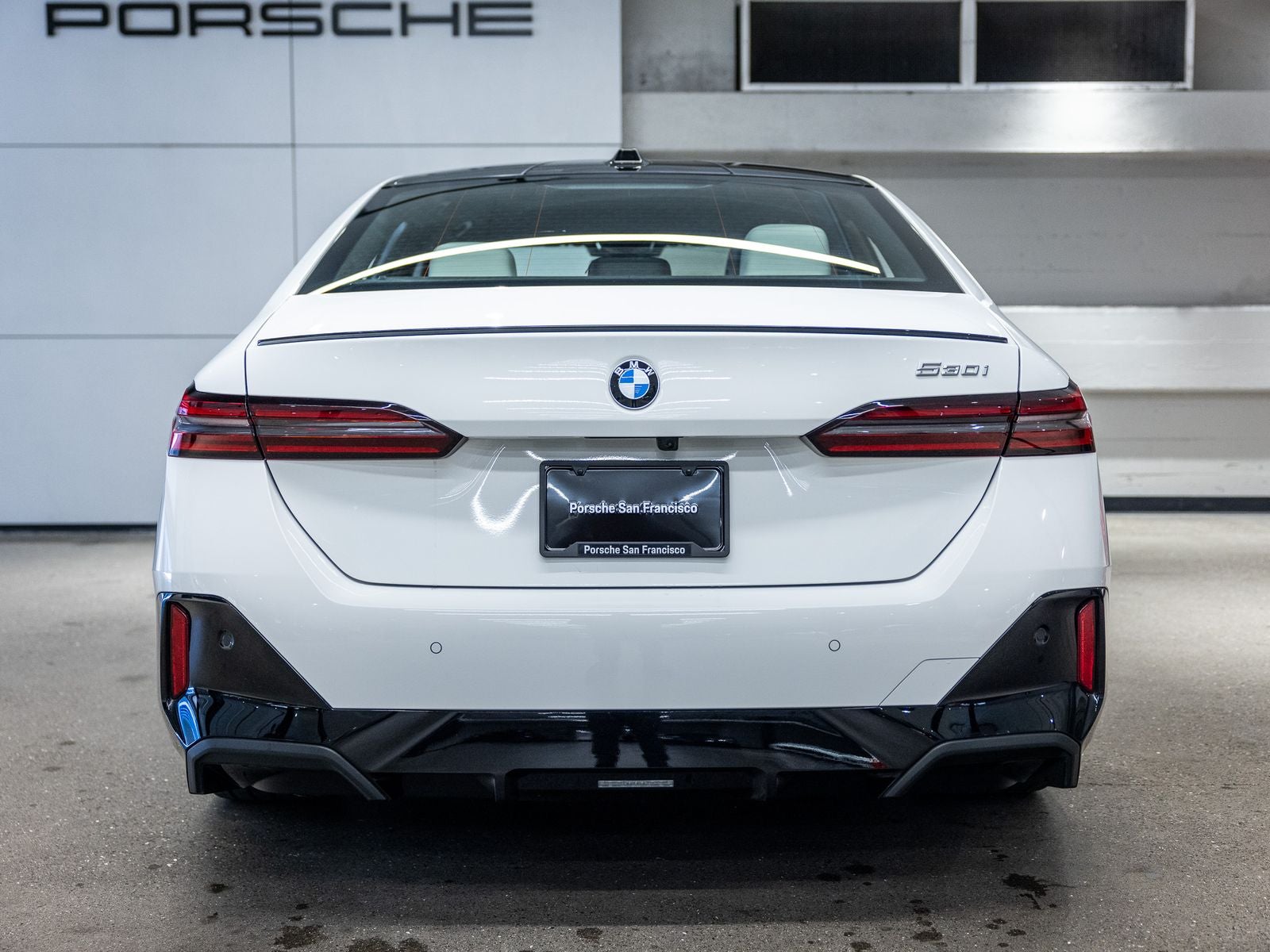 2024 BMW 5 Series 530i