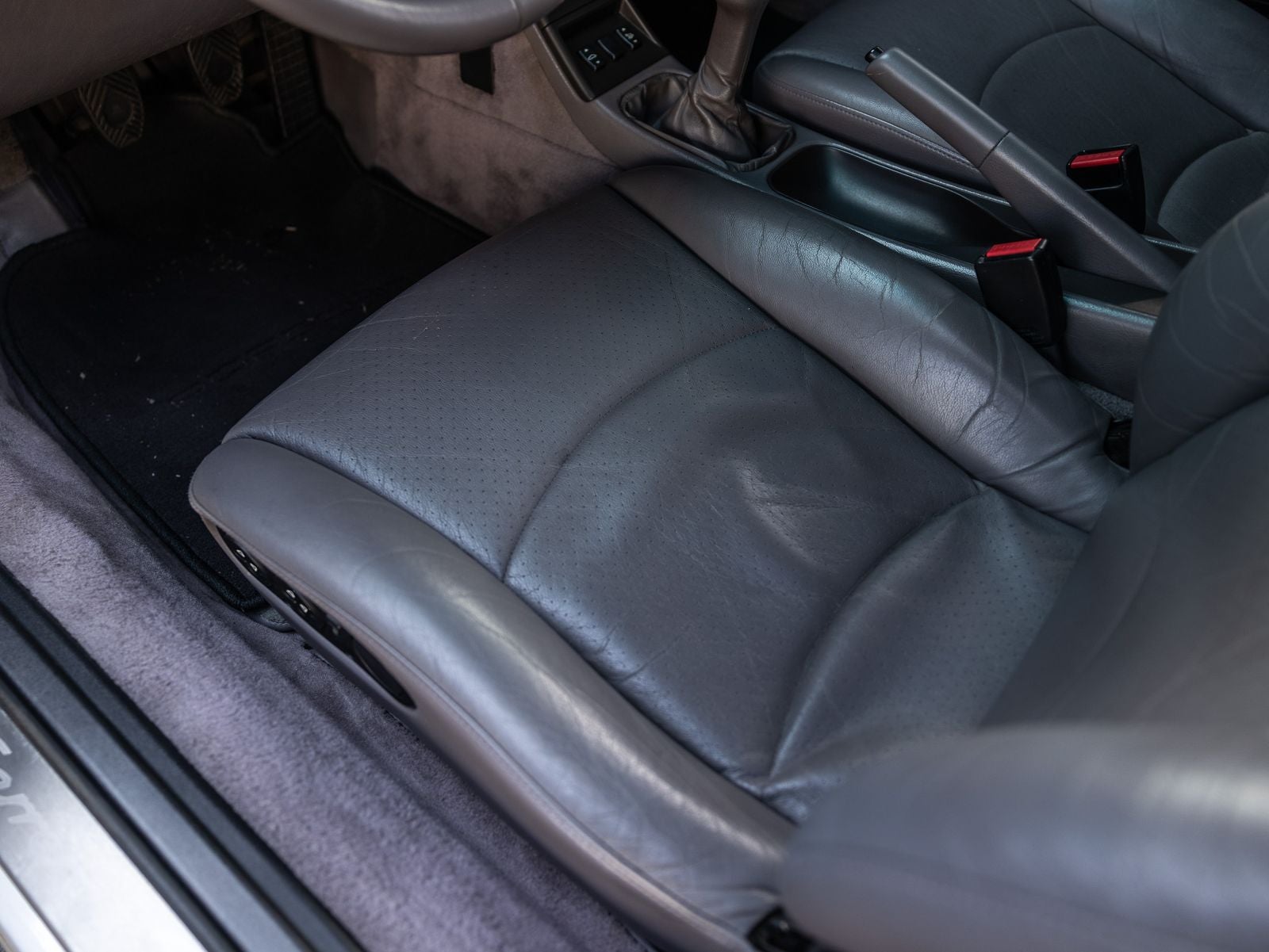 1998 Porsche 911 911 Carrera 4S Coupe