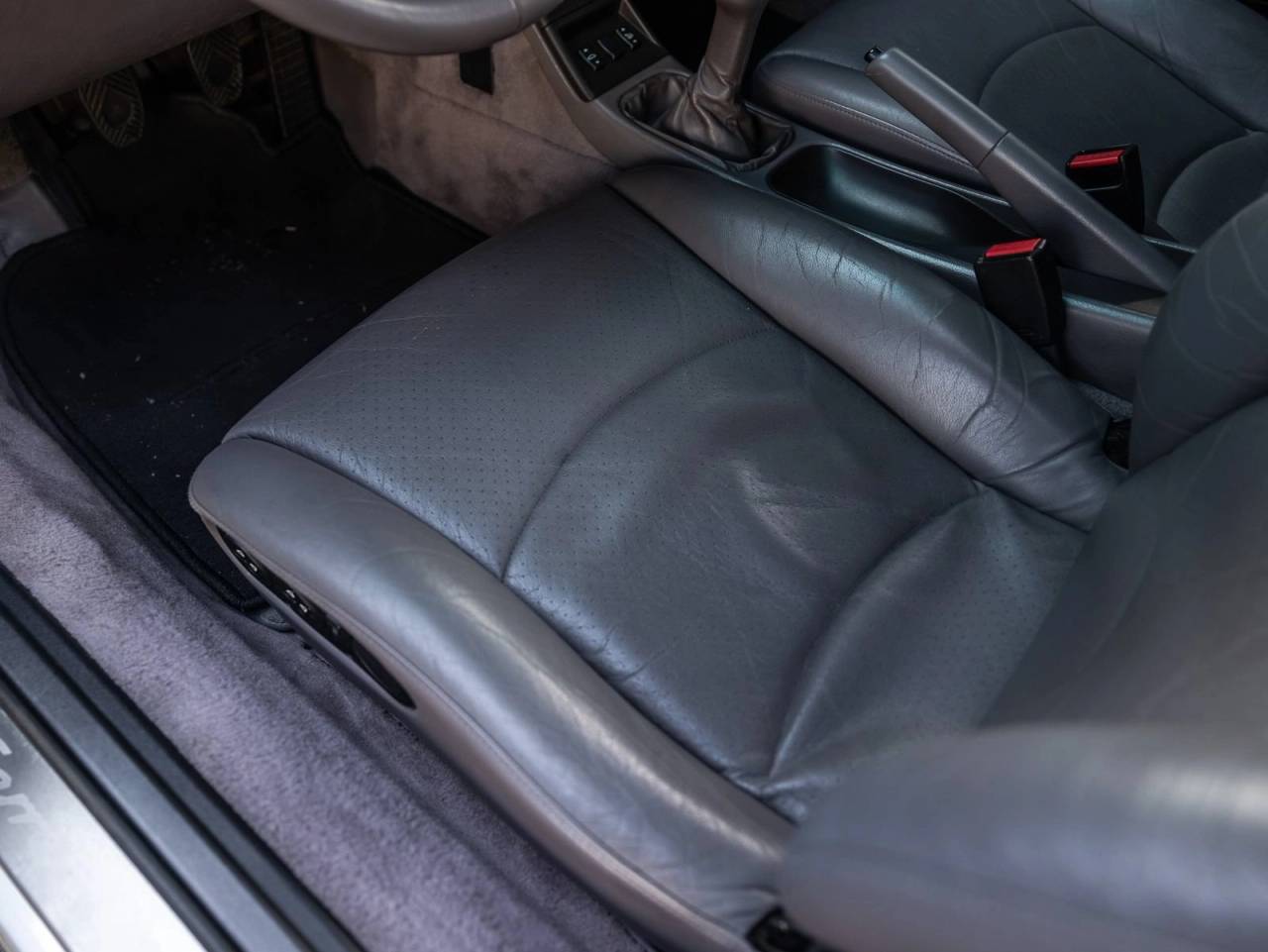 1998 Porsche 911 911 Carrera 4S Coupe