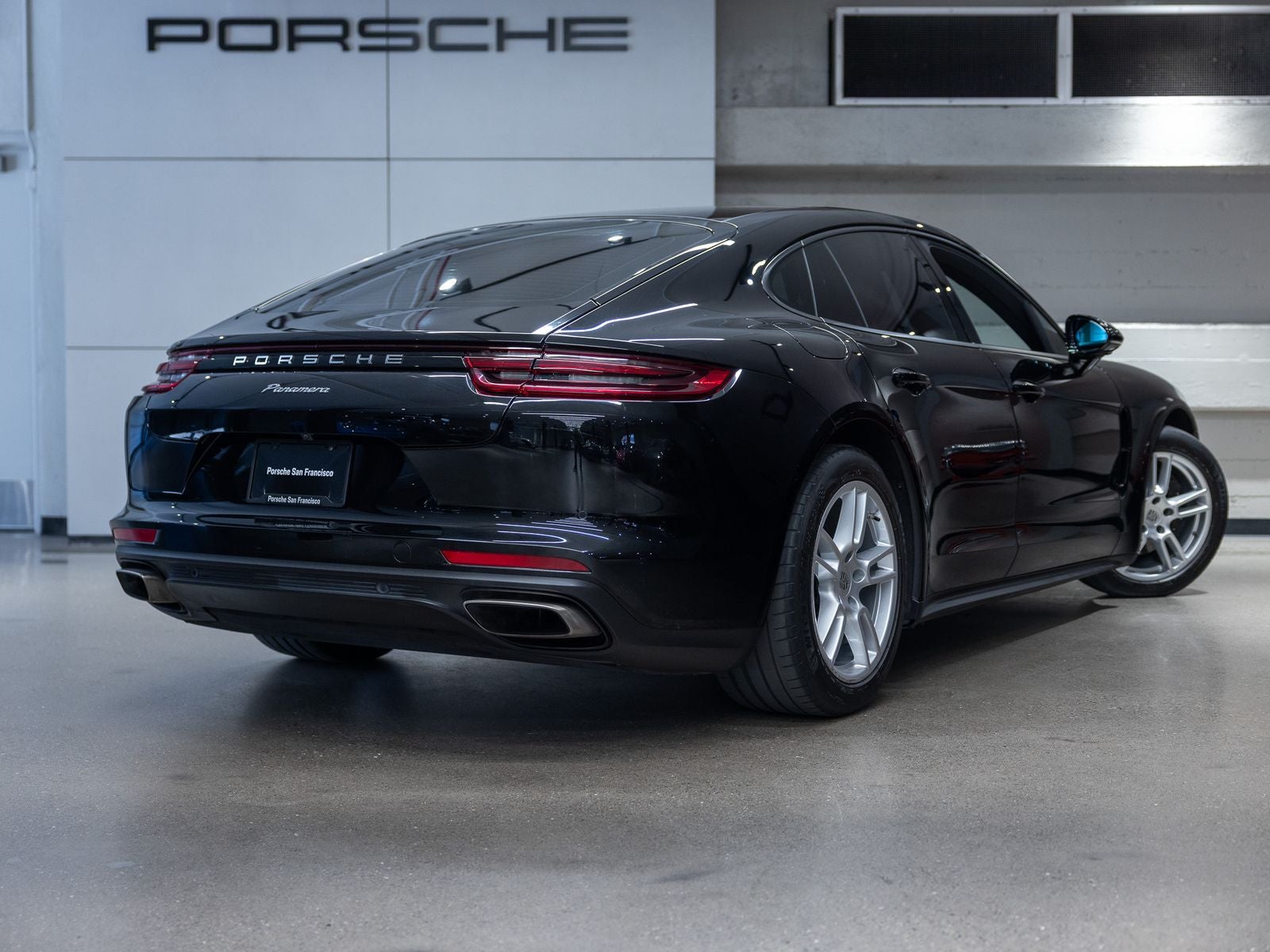 2020 Porsche Panamera Panamera