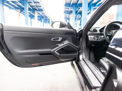 2025 Porsche 718 Cayman