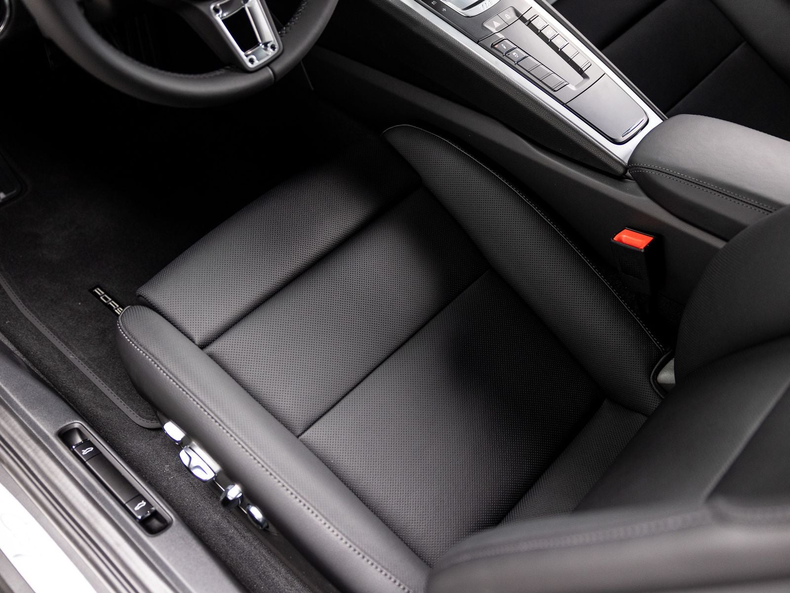 2025 Porsche 718 Cayman