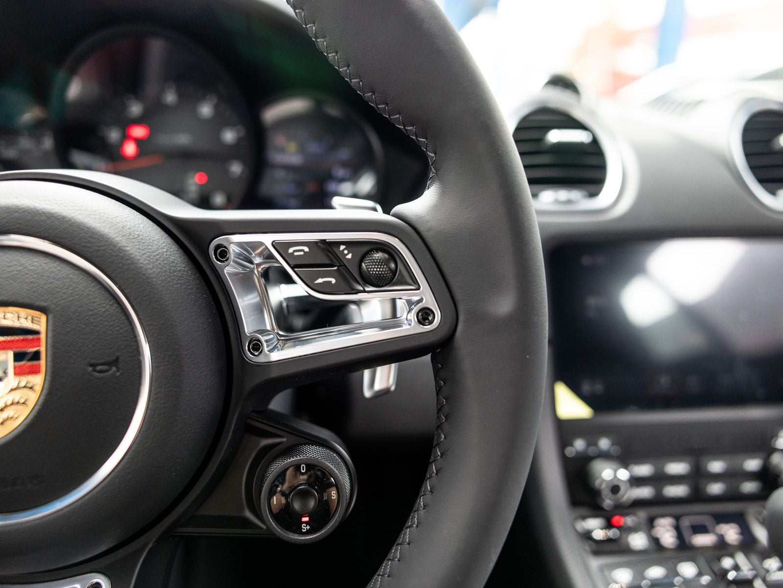 2025 Porsche 718 Cayman