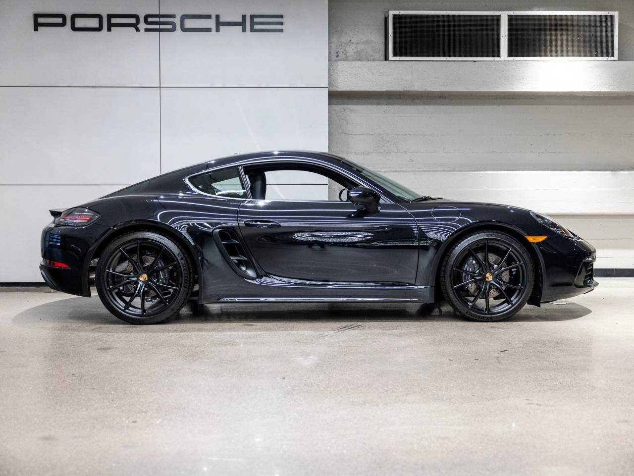 2025 Porsche 718 718 Cayman