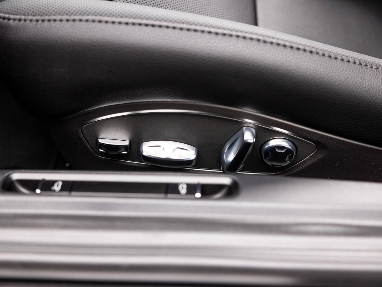 2025 Porsche 718 718 Cayman