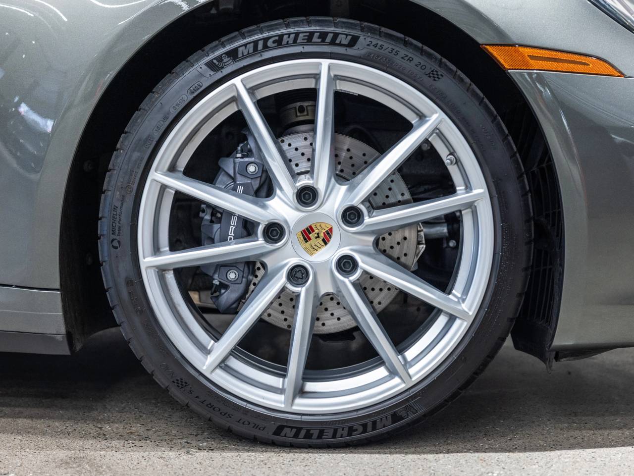2024 Porsche 911 Carrera