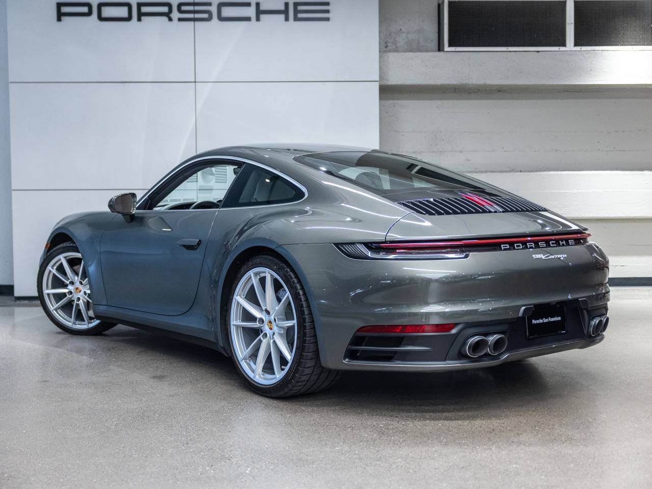 2024 Porsche 911 Carrera