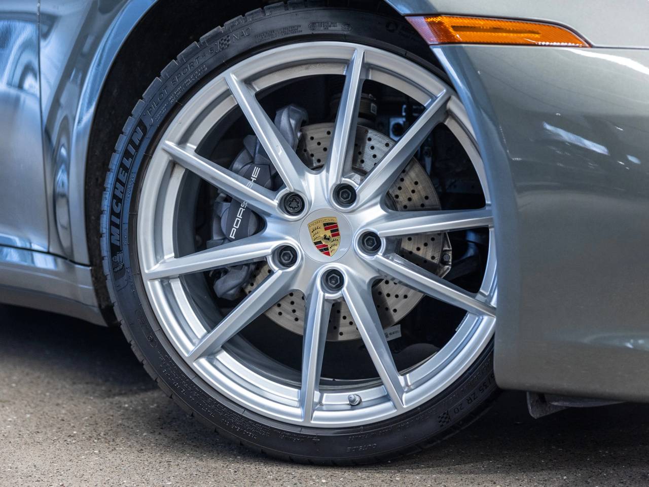 2024 Porsche 911 Carrera
