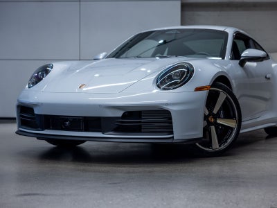 2026 Porsche 911 Carrera