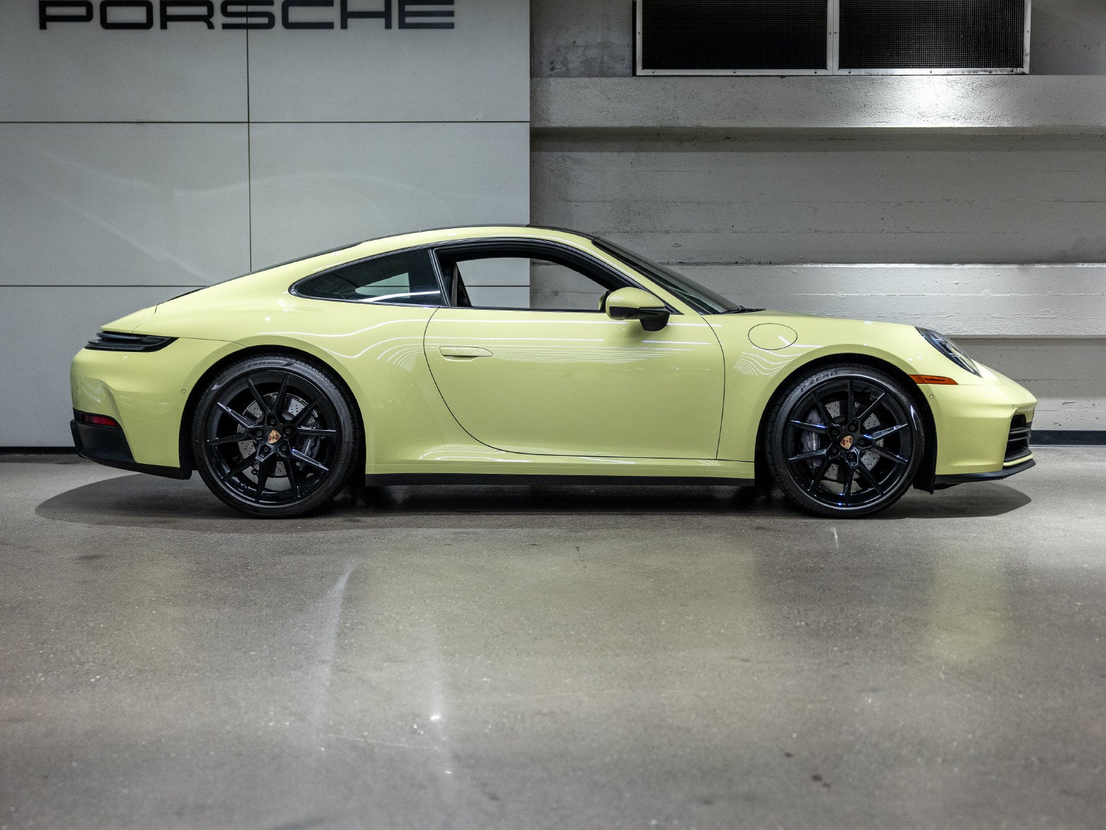 2025 Porsche 911 911 Carrera