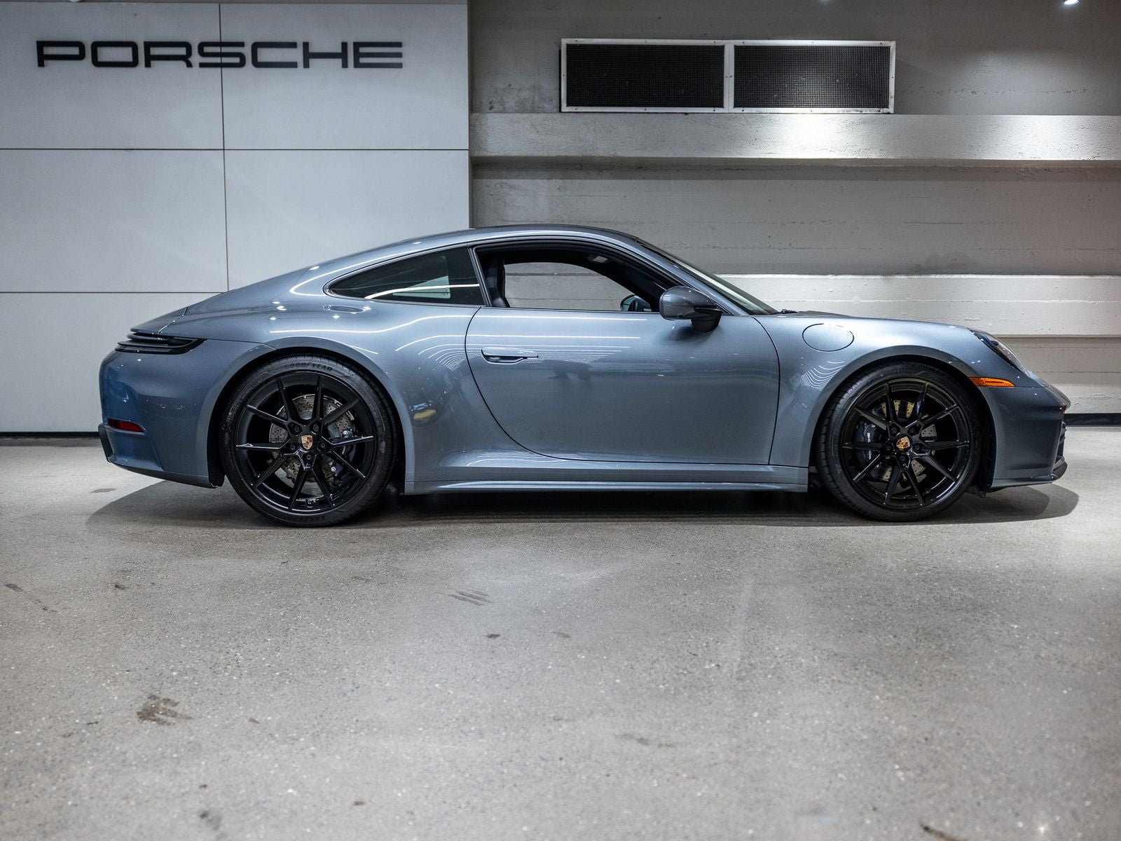 2026 Porsche 911 Carrera T