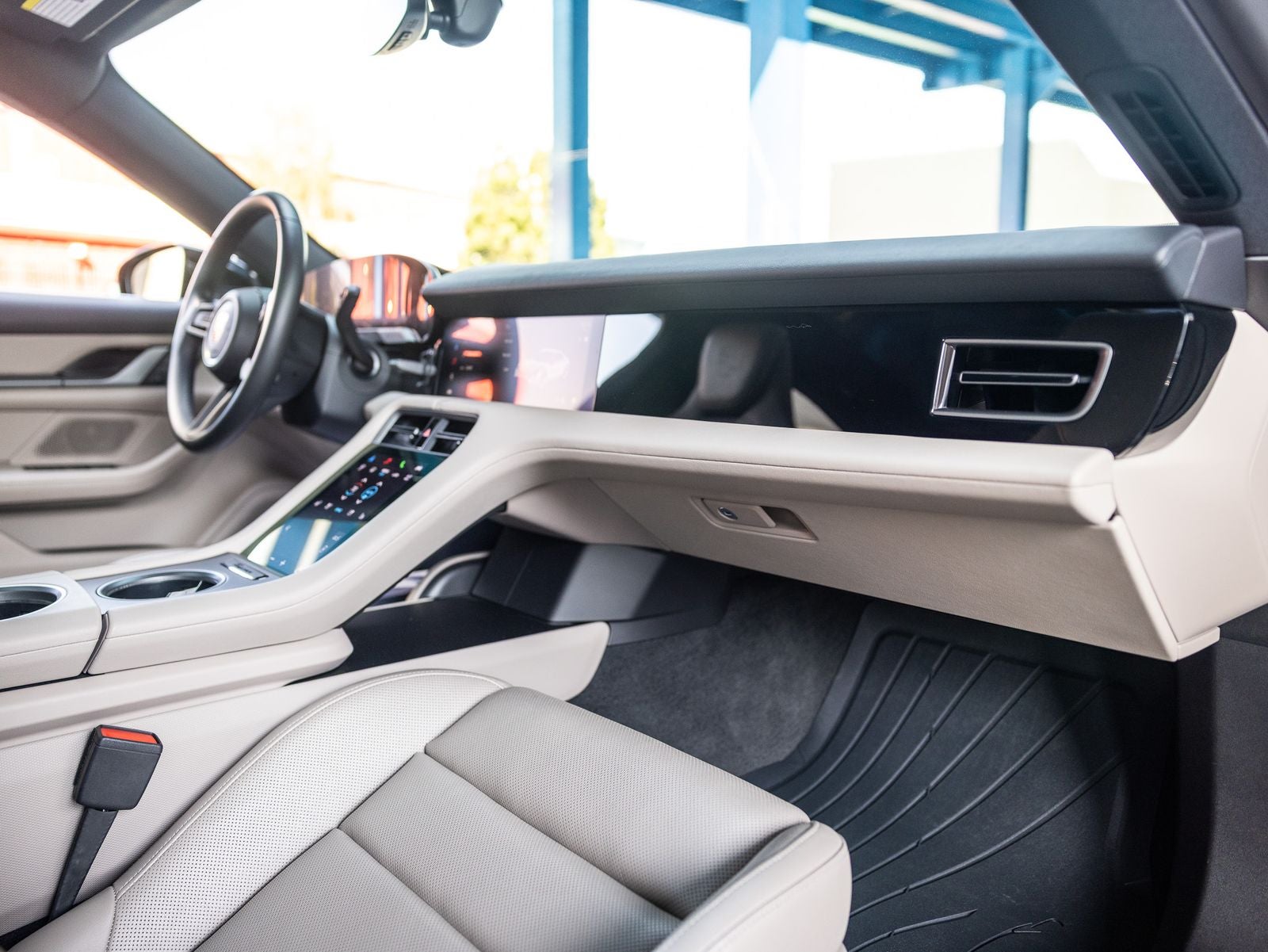 2025 Porsche Taycan Taycan
