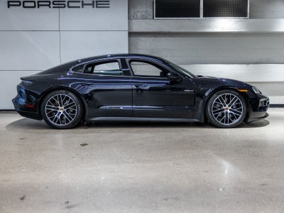 2025 Porsche Taycan Taycan